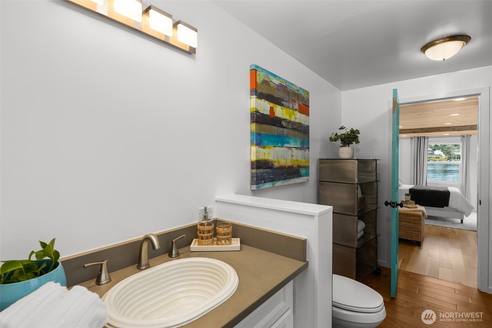 1900 N Westlake Avenue N Unit: 01DO7