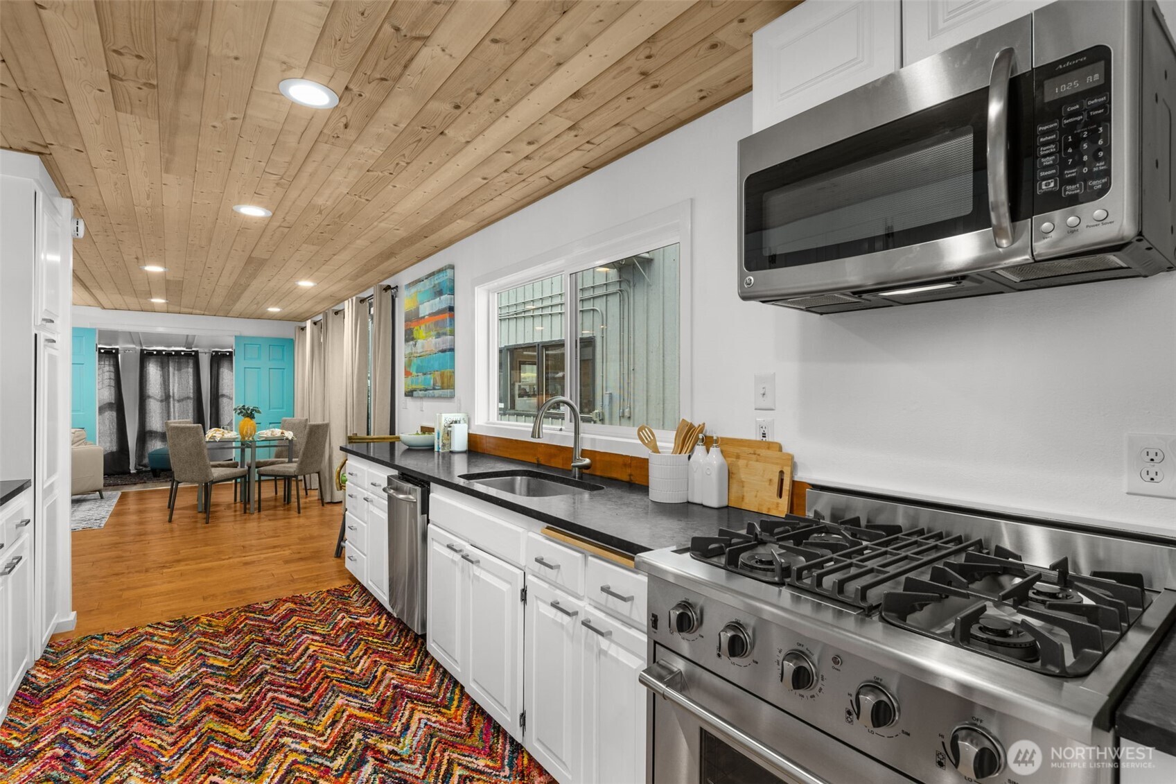 1900 N Westlake Avenue N Unit: 01DO7