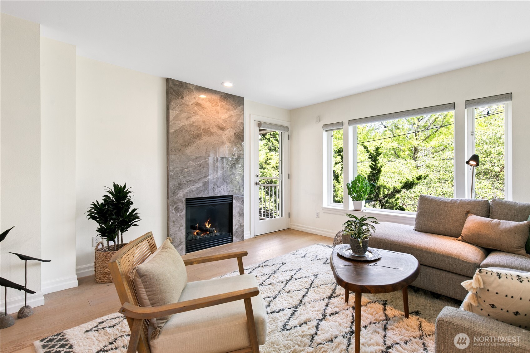215 20th Avenue E Unit: 203