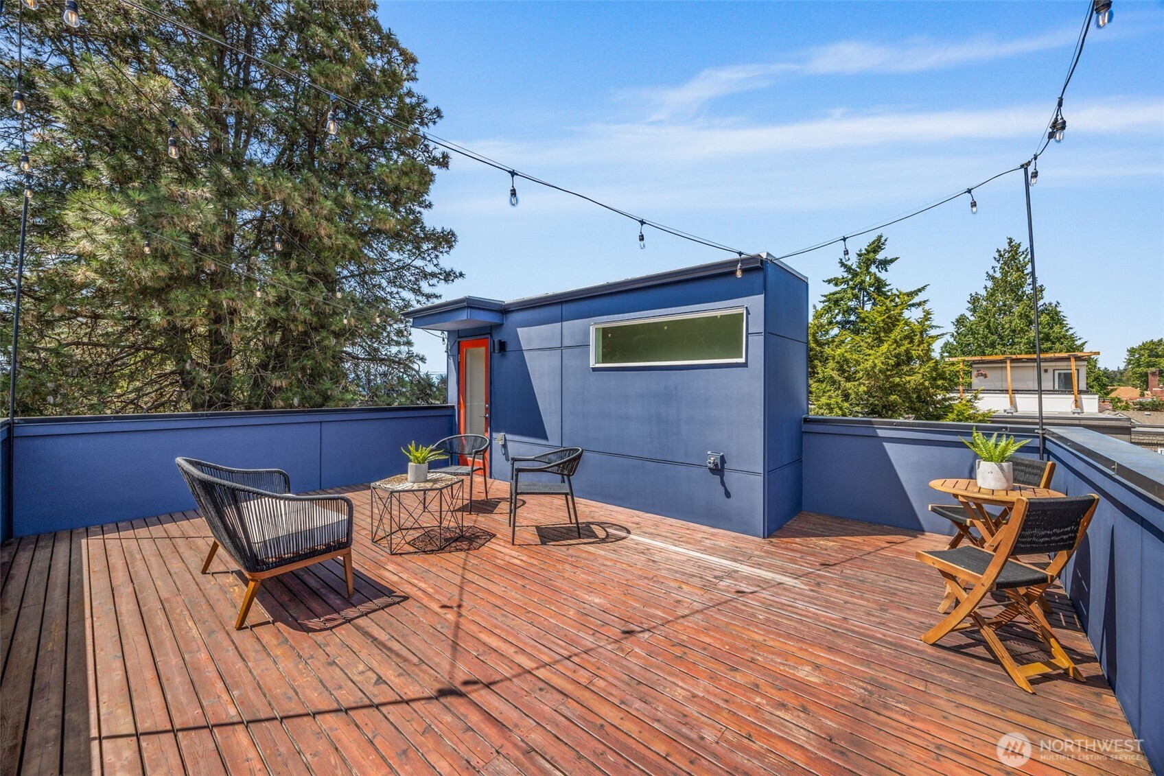 7323 Bainbridge Place SW