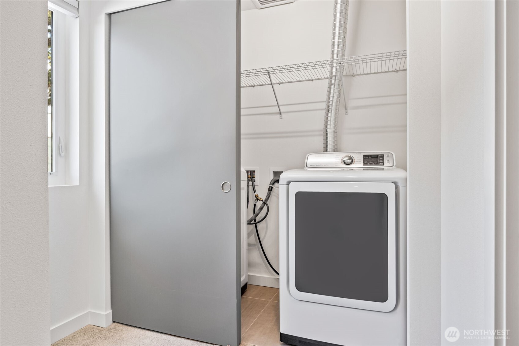 7323 Bainbridge Place SW