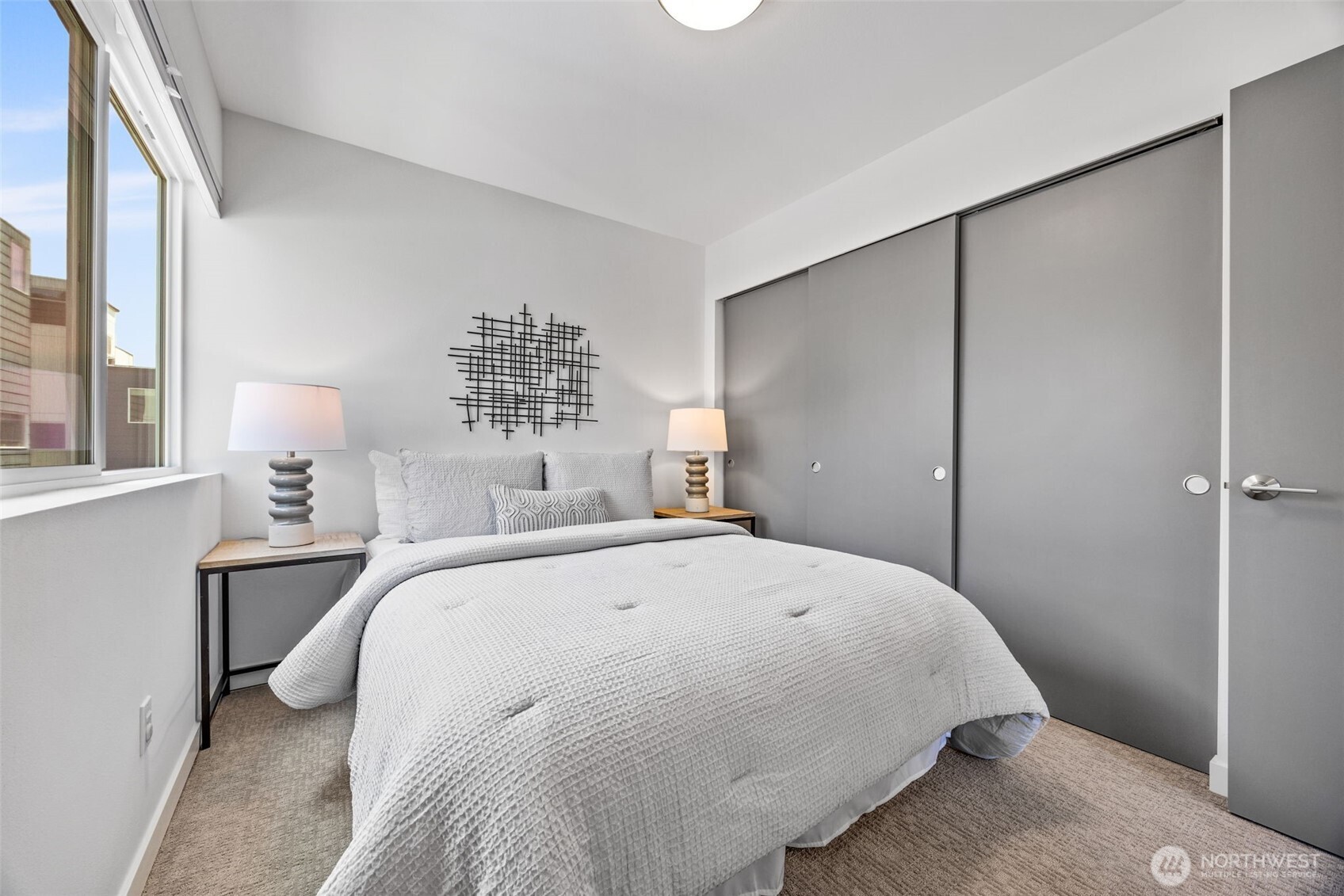 7323 Bainbridge Place SW