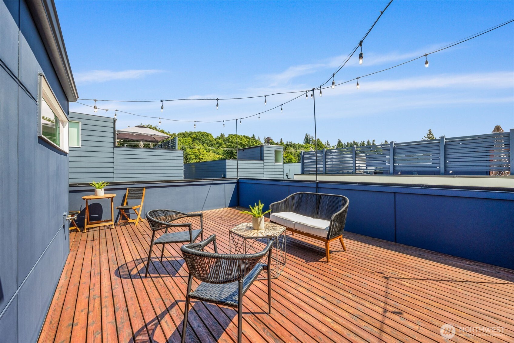 7323 Bainbridge Place SW