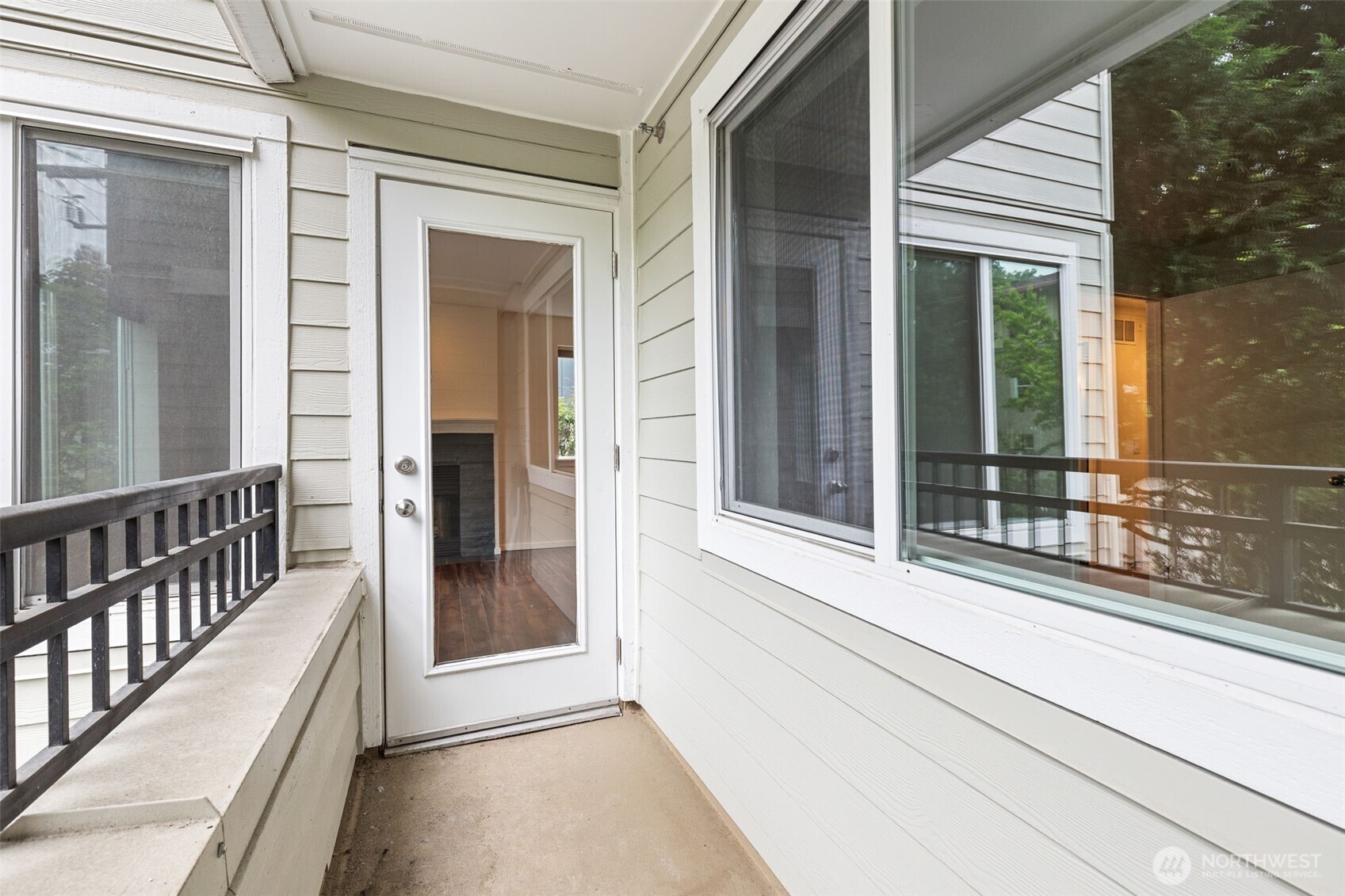 232 Belmont Avenue E Unit: #201