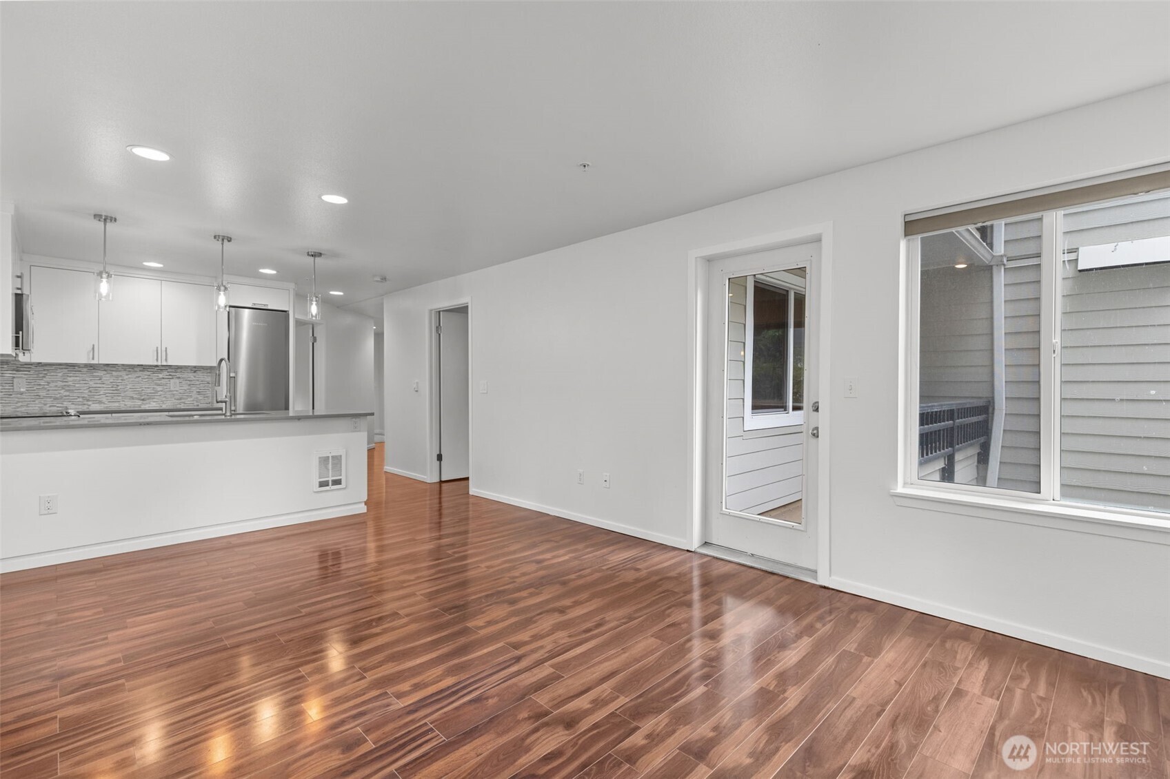 232 Belmont Avenue E Unit: #201