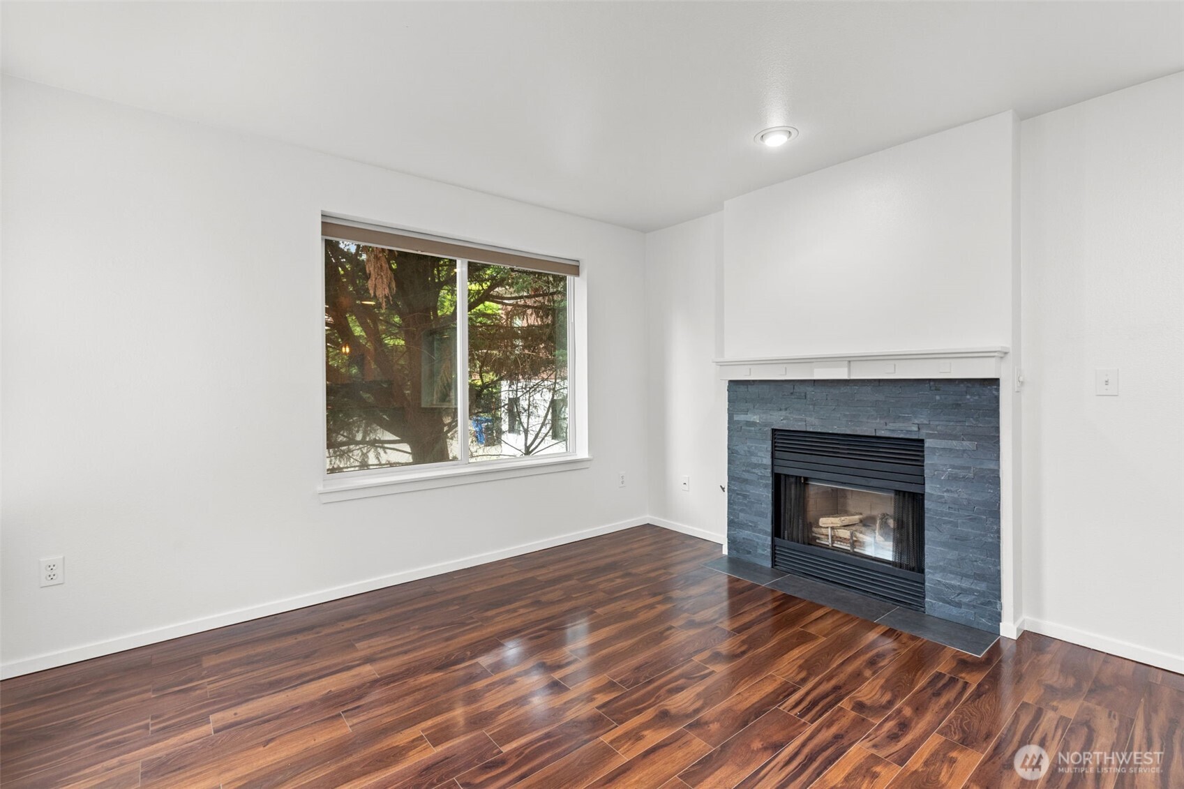 232 Belmont Avenue E Unit: #201