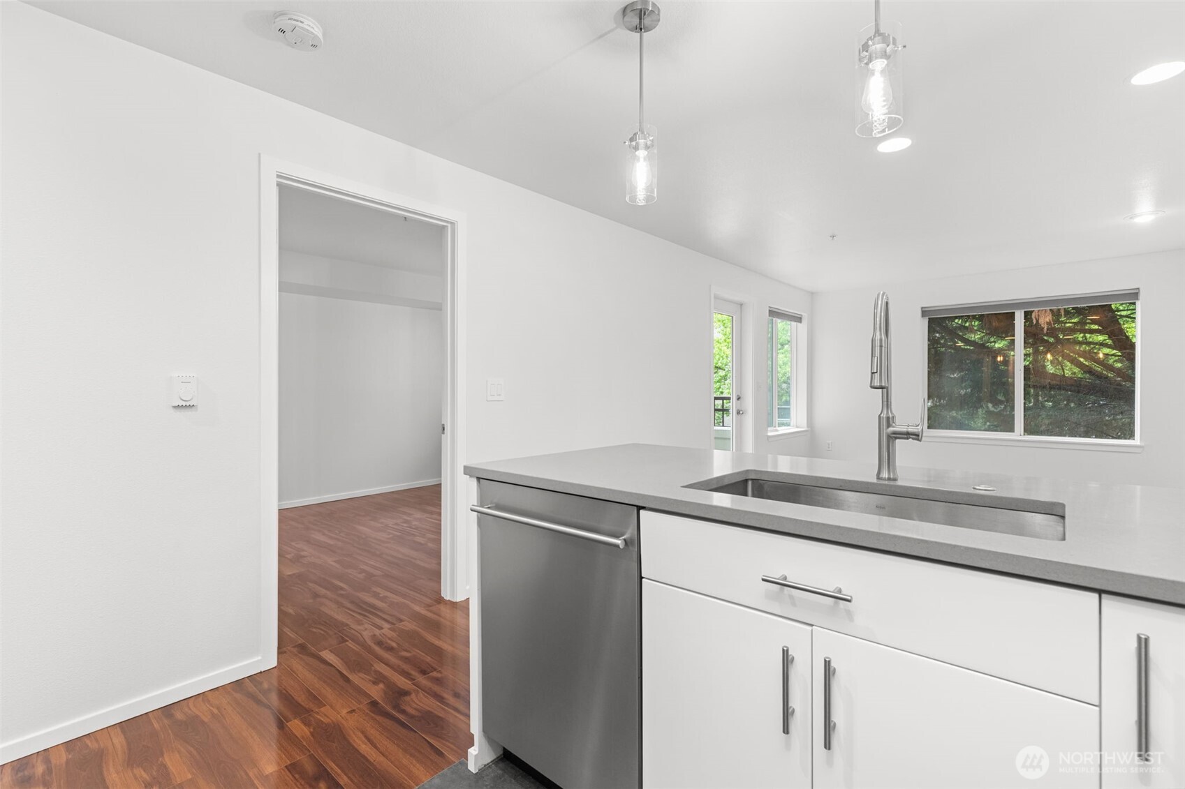 232 Belmont Avenue E Unit: #201