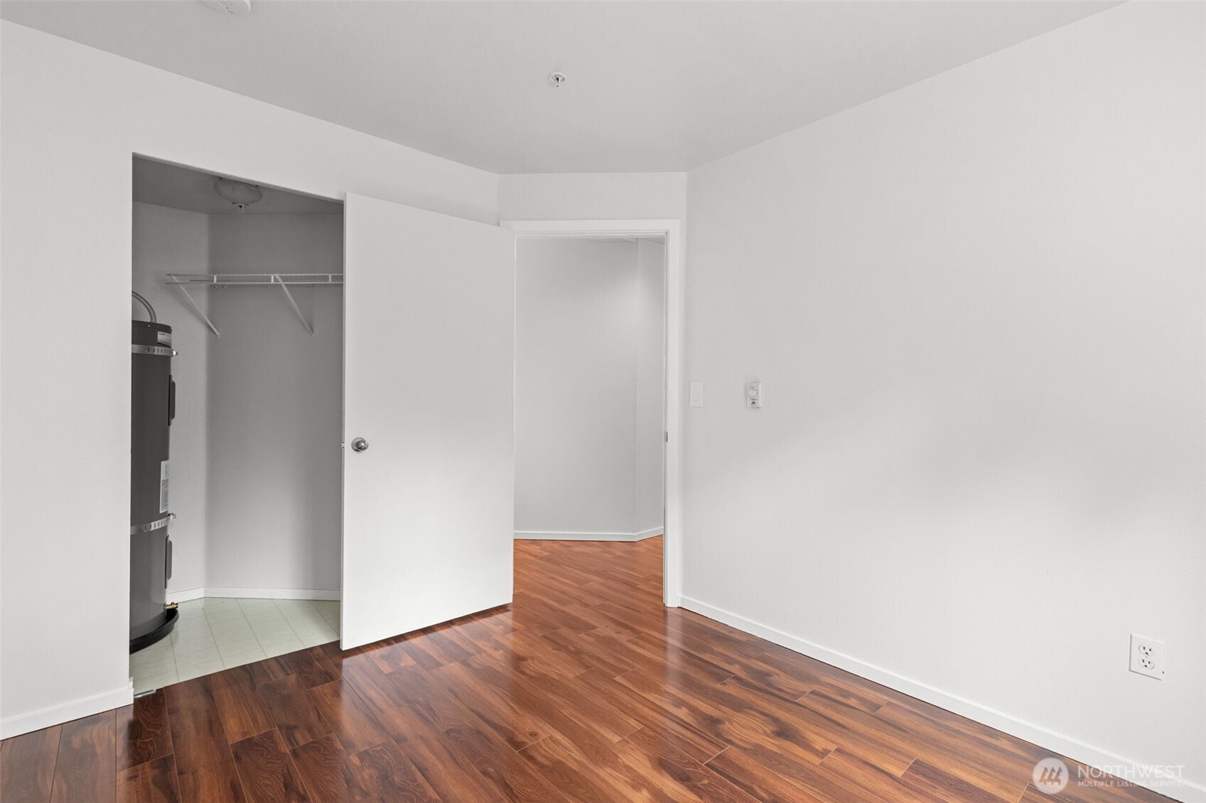 232 Belmont Avenue E Unit: #201