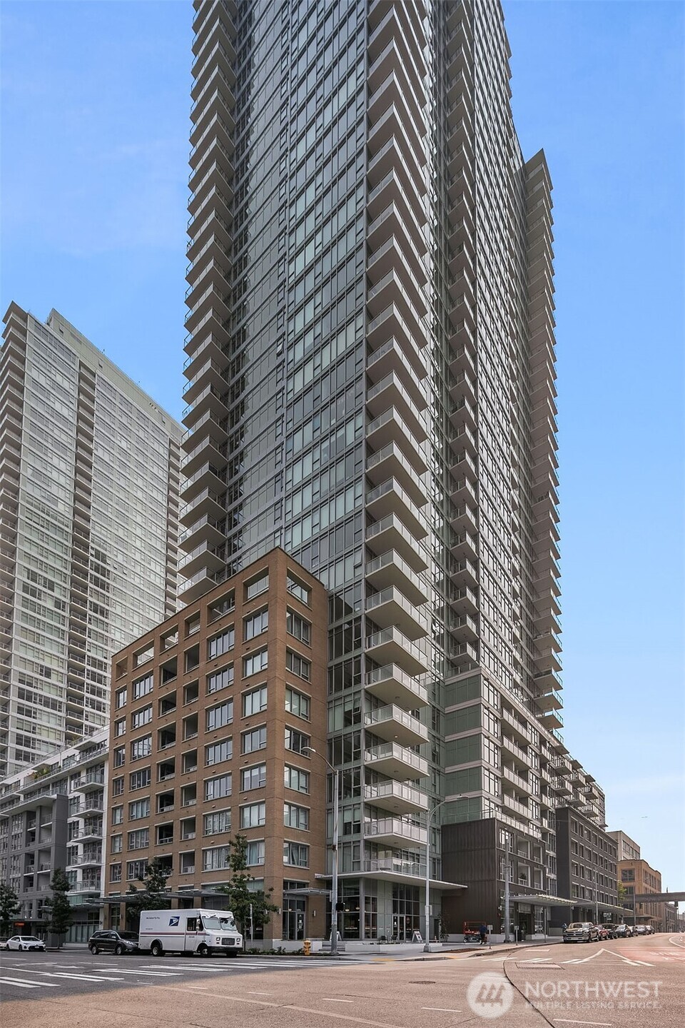 583 Battery Street Unit: 212N