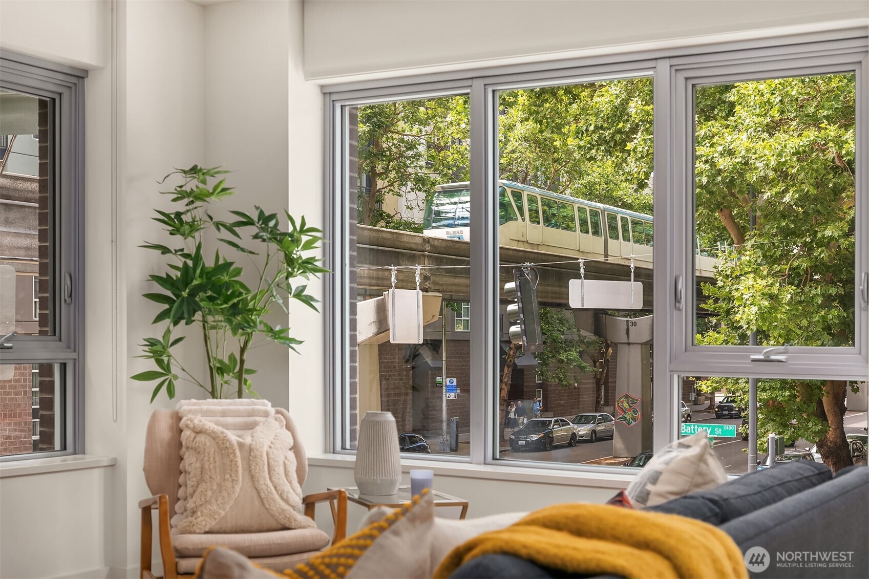 583 Battery Street Unit: 212N
