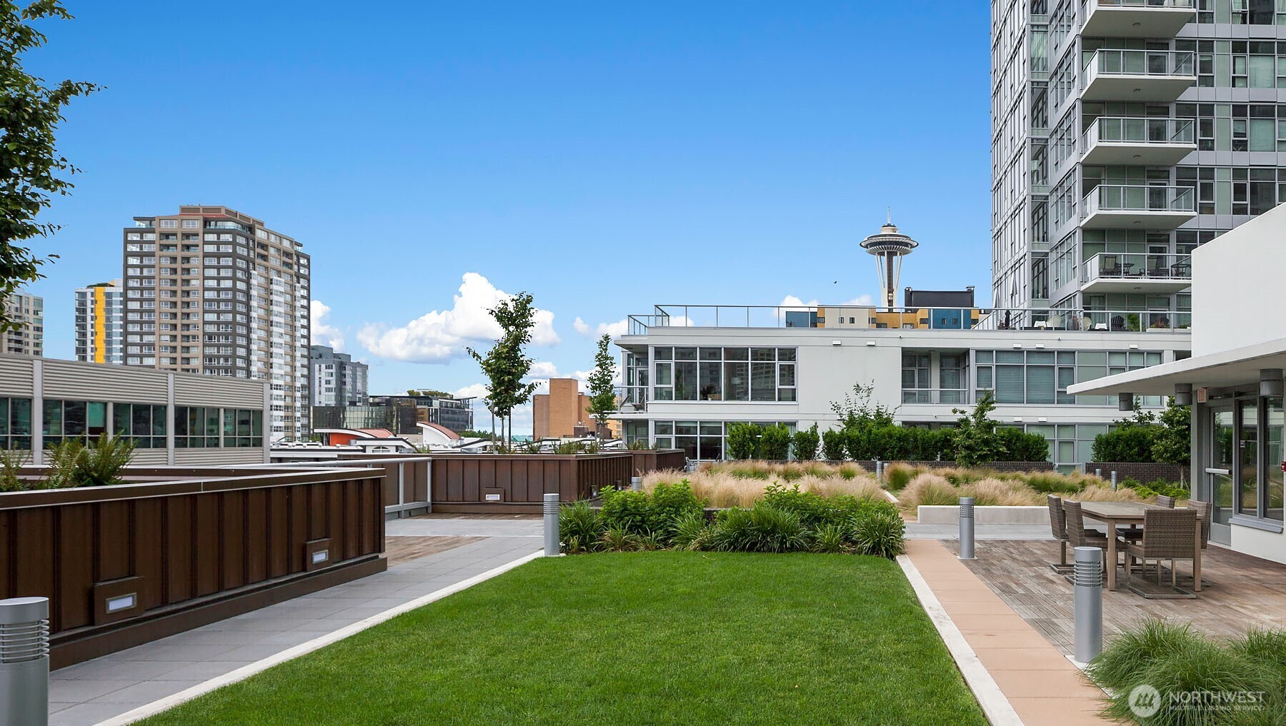 583 Battery Street Unit: 212N