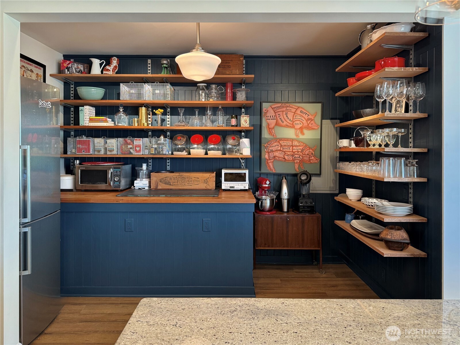 1013 Summit Avenue E Unit: 2