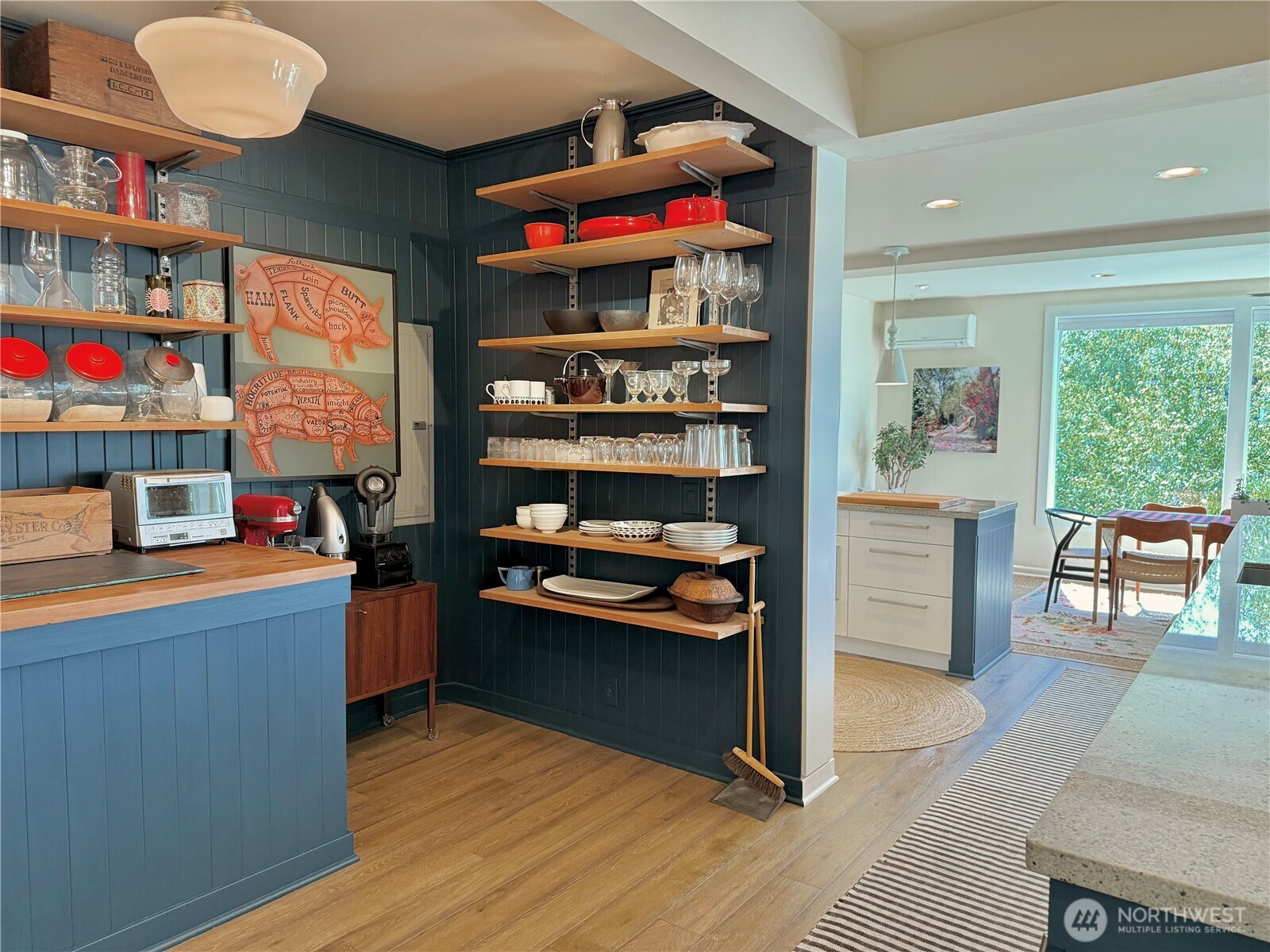 1013 Summit Avenue E Unit: 2