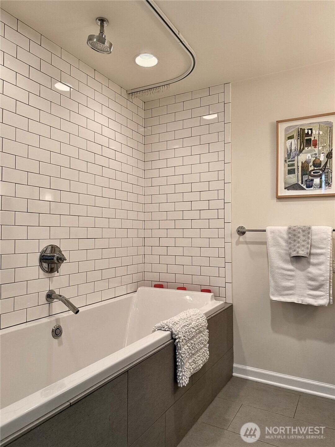 1013 Summit Avenue E Unit: 2
