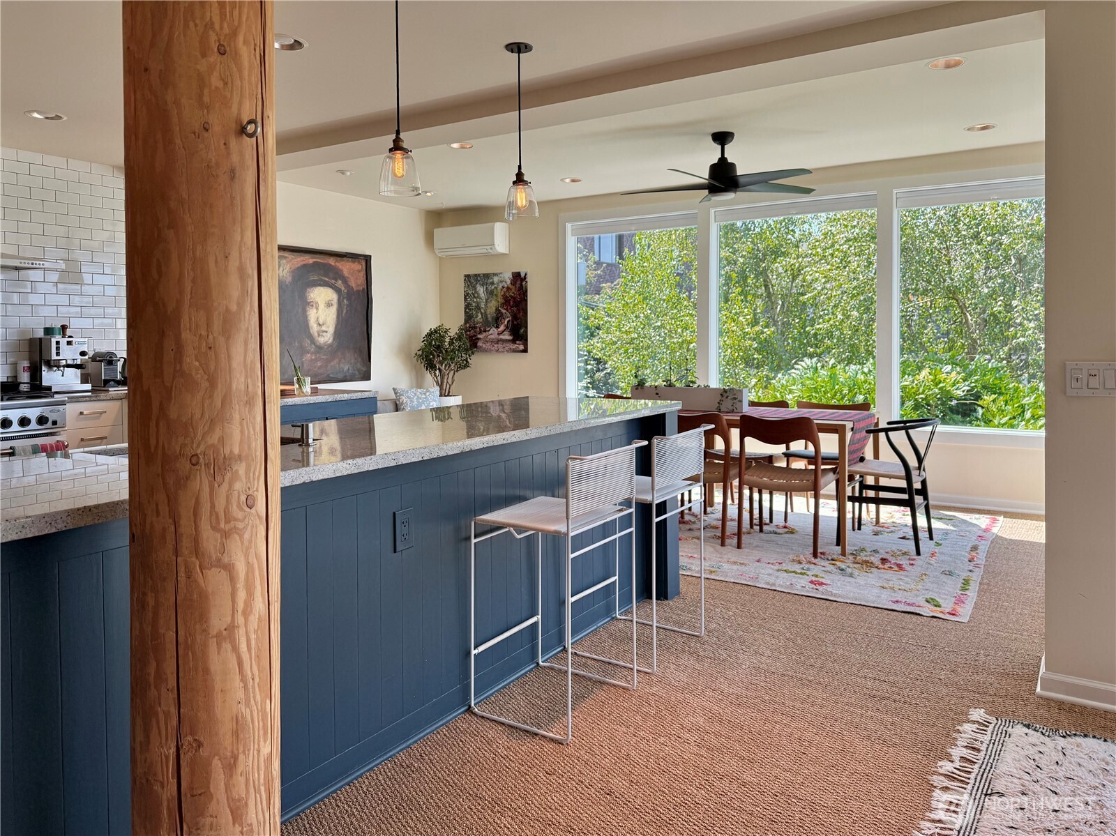 1013 Summit Avenue E Unit: 2