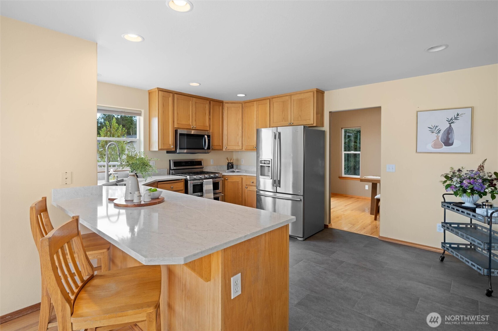 301 NW Broadway Street