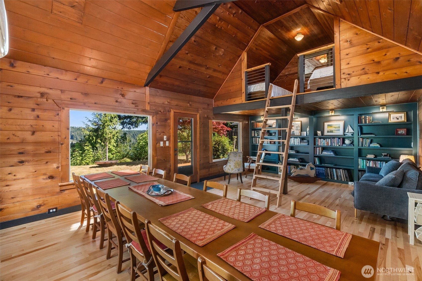 3224 Fishtrap Loop NE