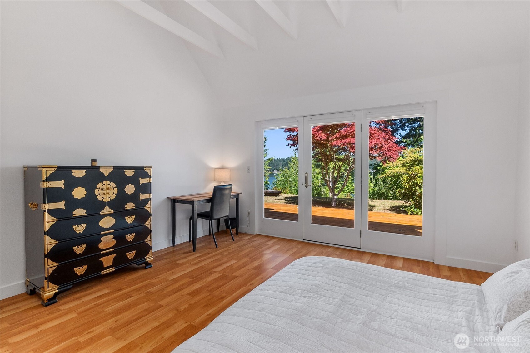 3224 Fishtrap Loop NE