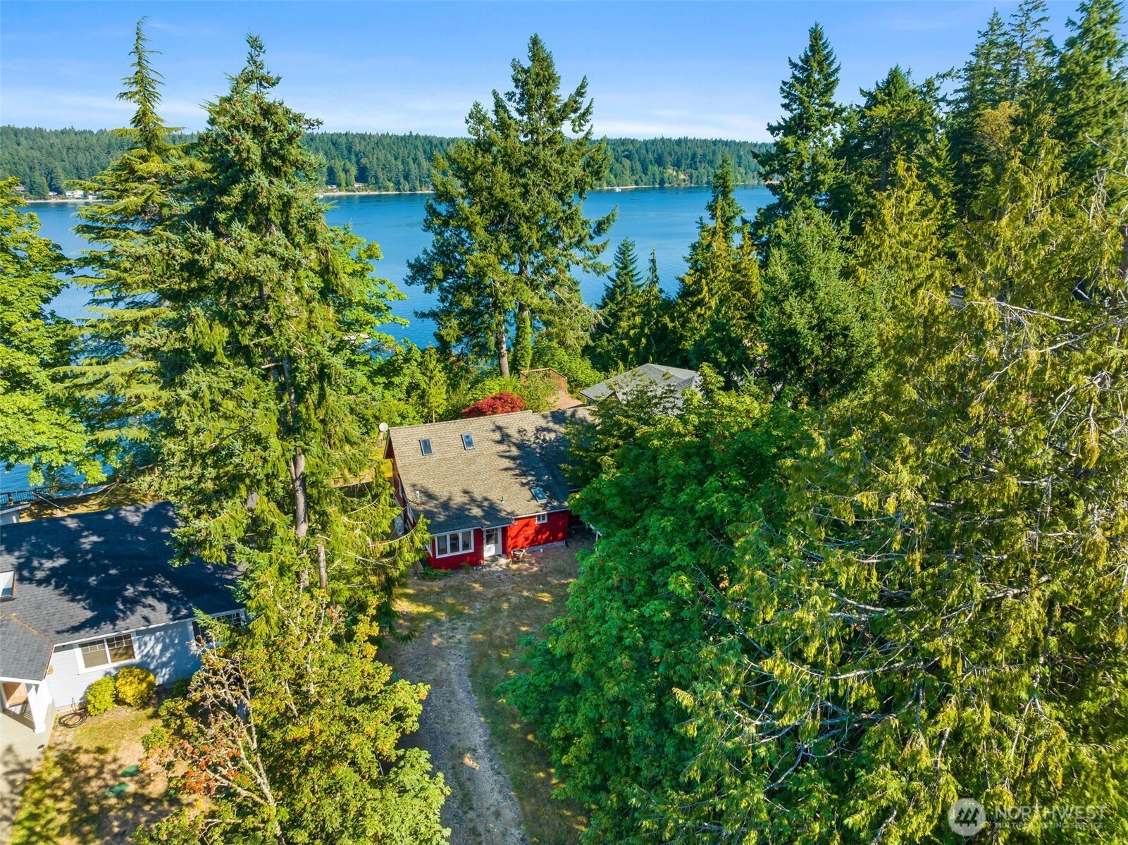 3224 Fishtrap Loop NE