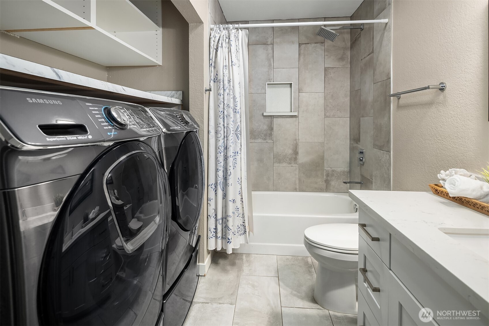 11519 12th Avenue NE Unit: F