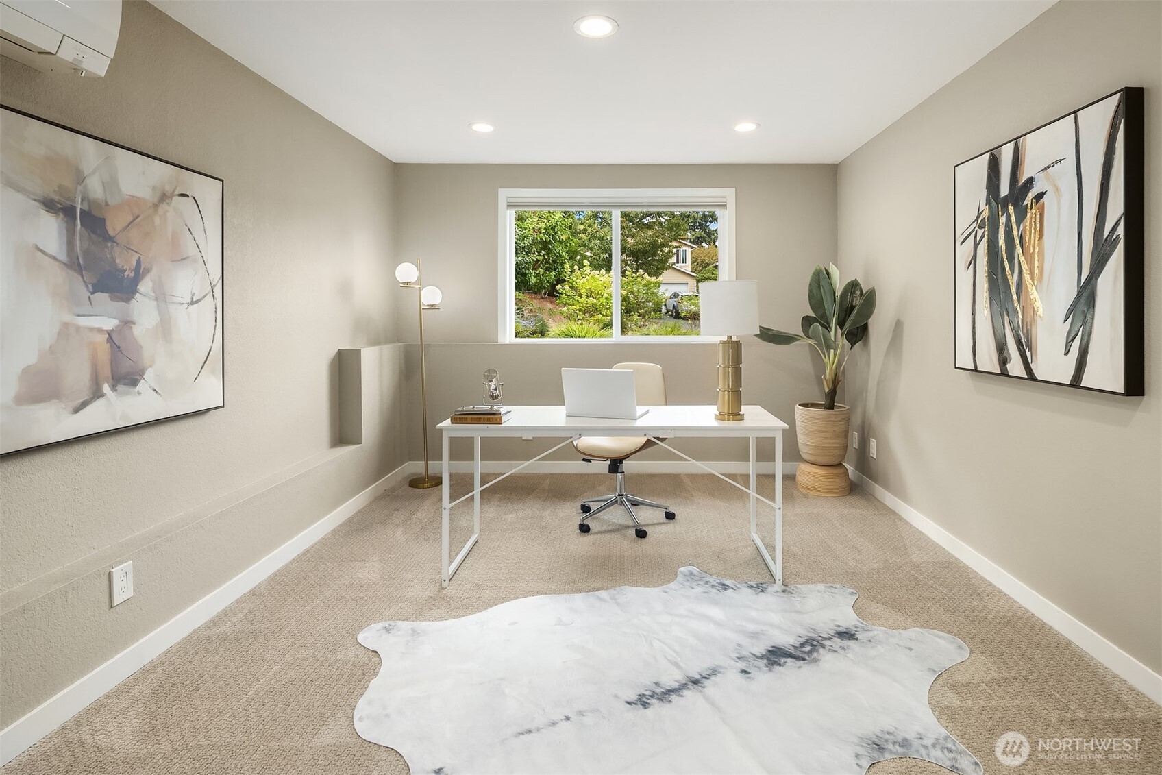 11519 12th Avenue NE Unit: F