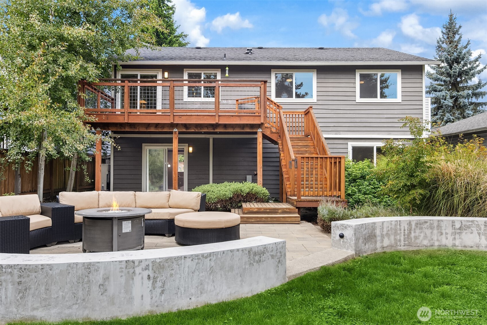 11519 12th Avenue NE Unit: F