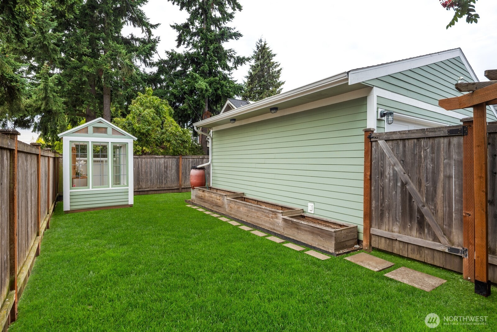 527 N 101st Street