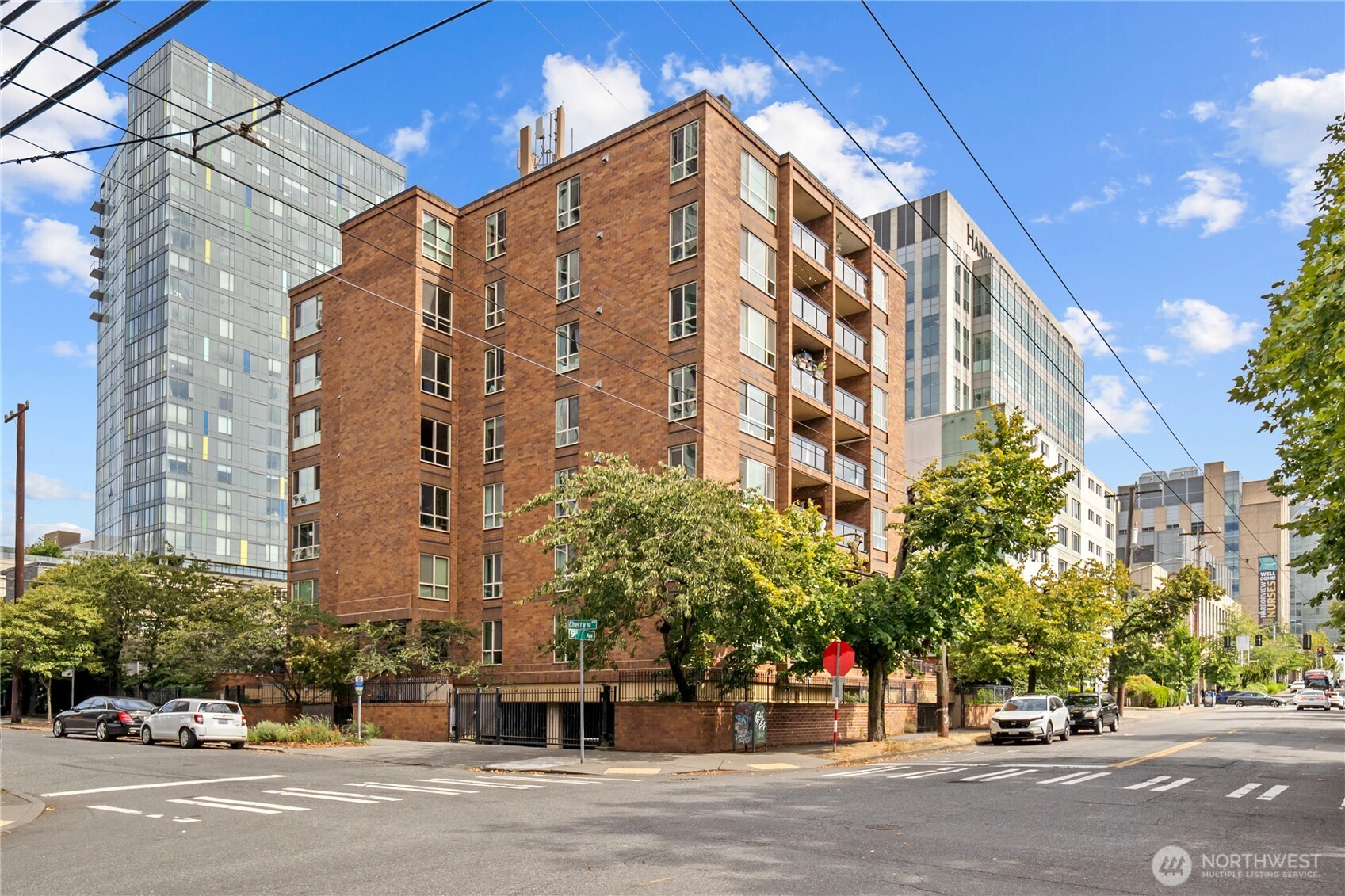 905 Cherry Street Unit: 701