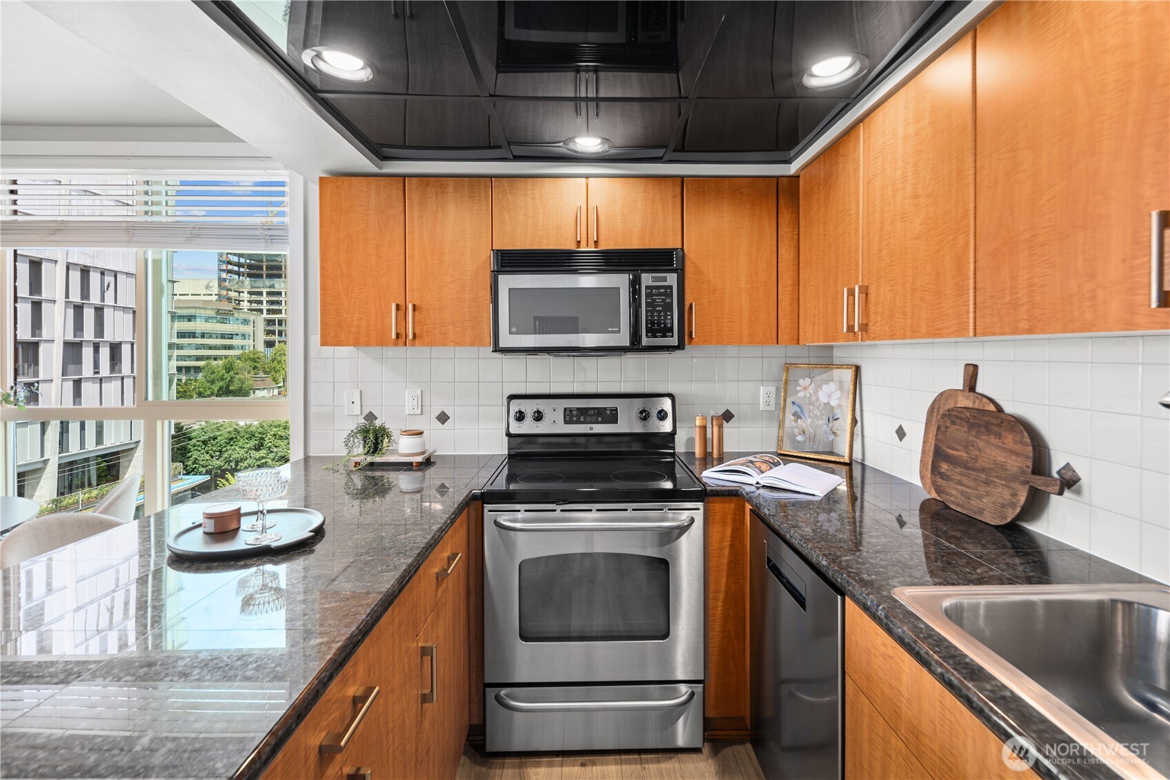 905 Cherry Street Unit: 701