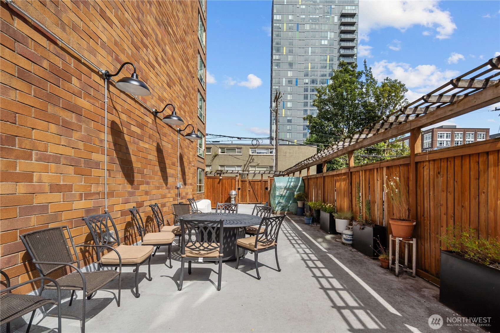 905 Cherry Street Unit: 701