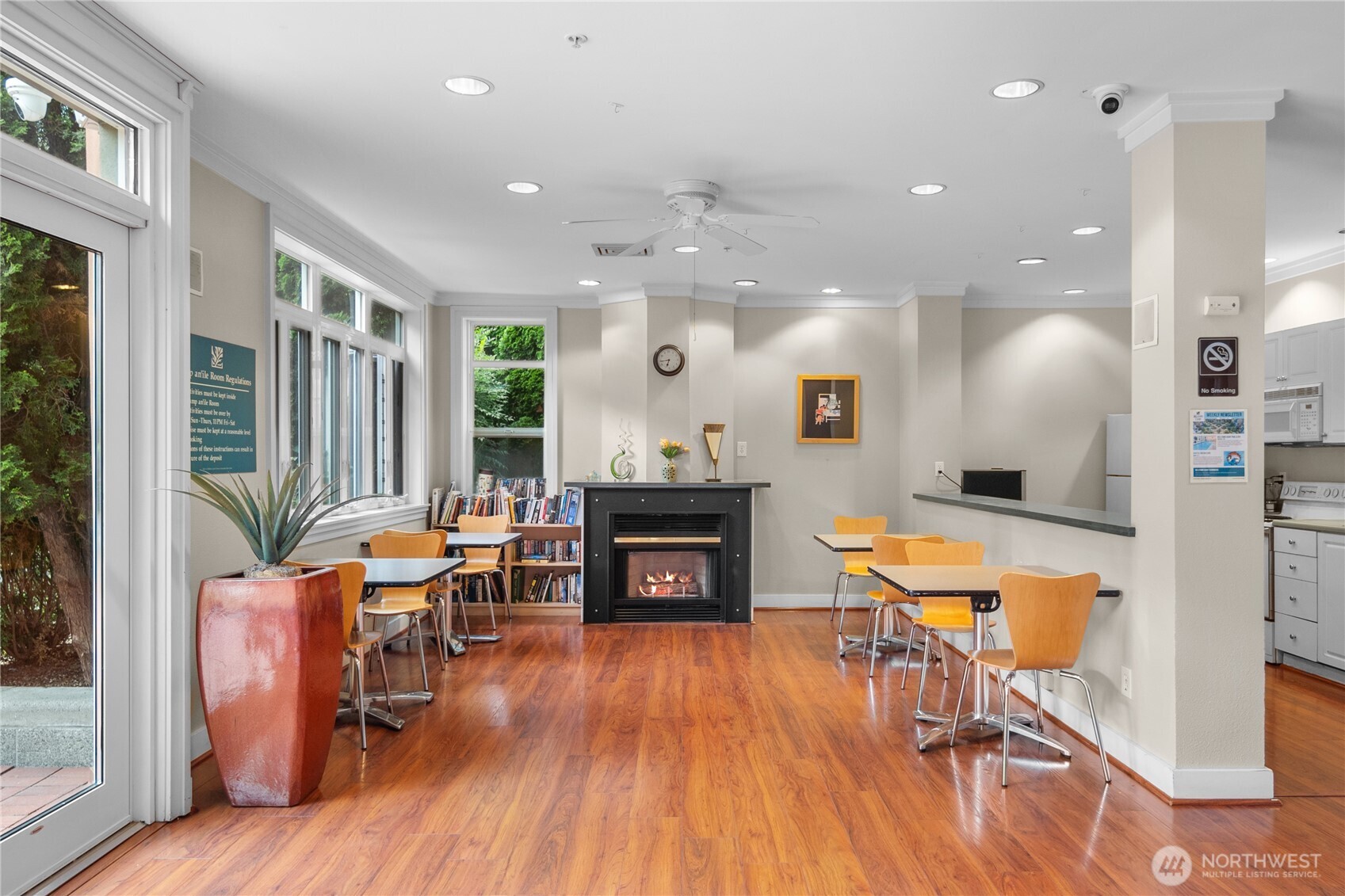 2414 1st Avenue Unit: 319
