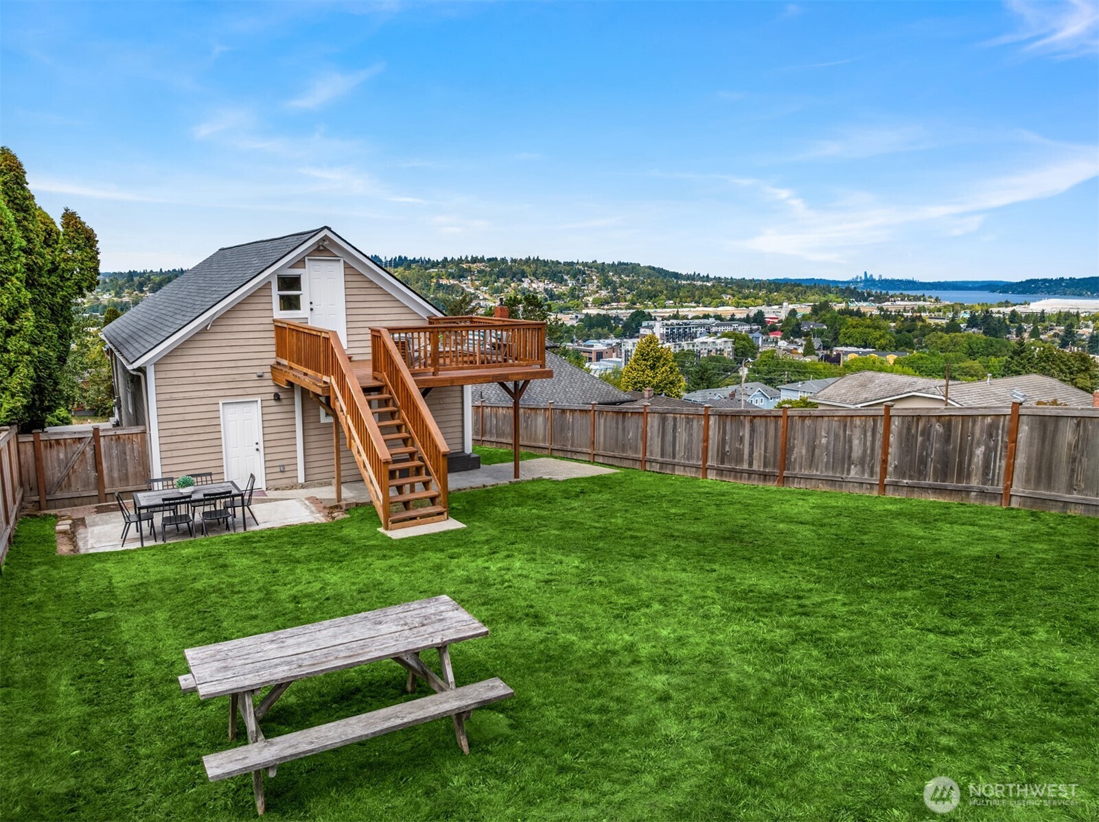 412 Renton Avenue S