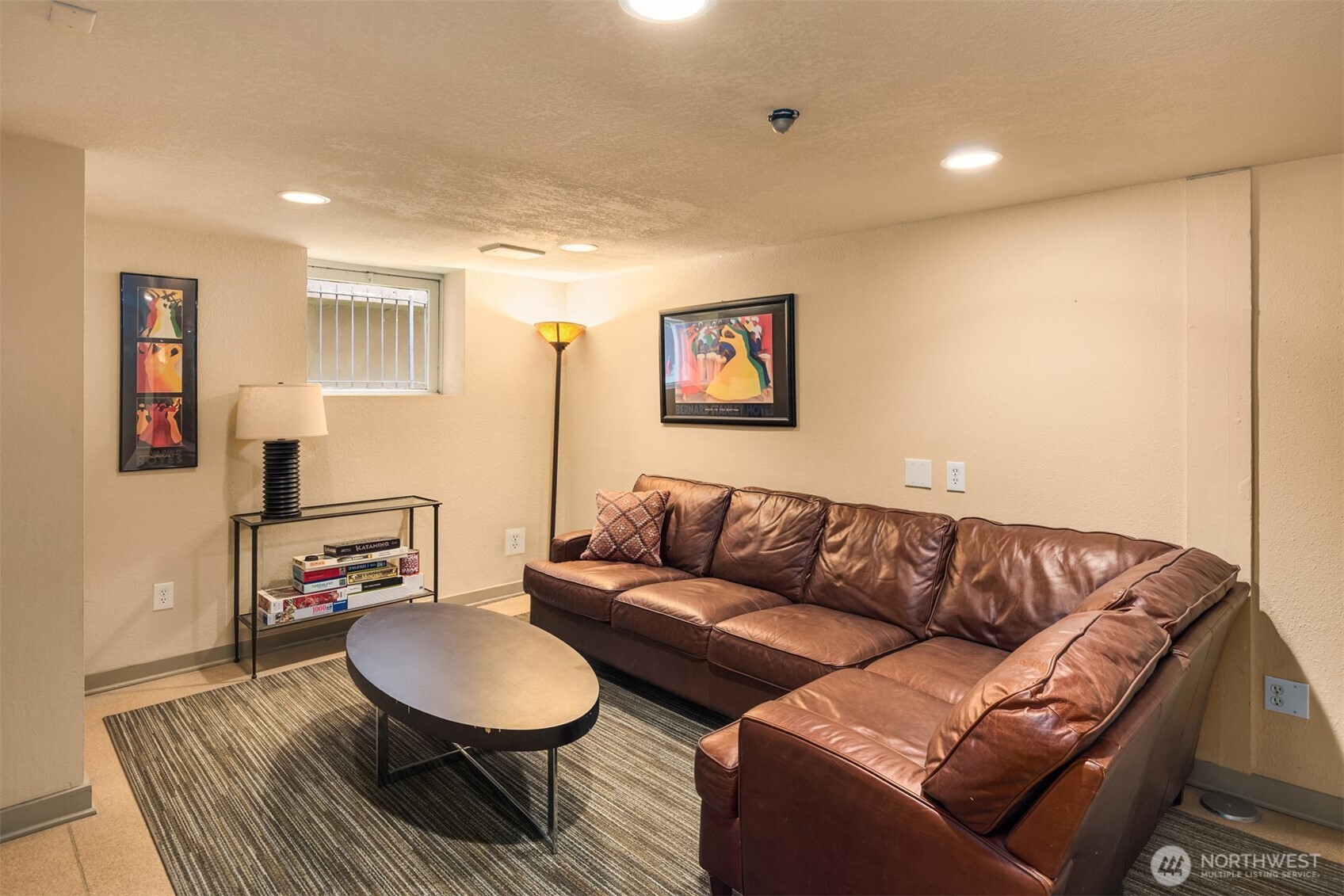 124 Warren Avenue N Unit: 302
