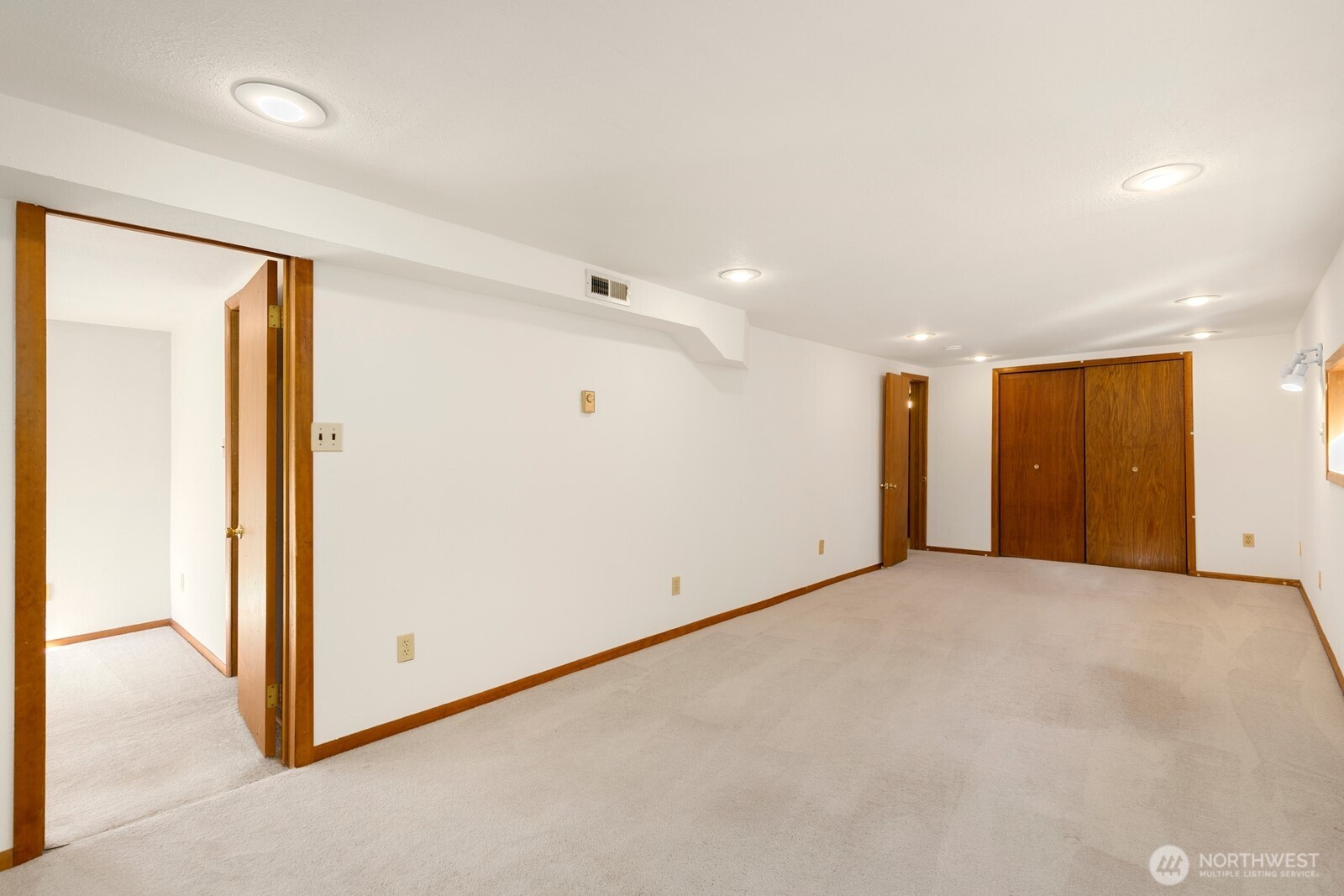 3418 Densmore Avenue N