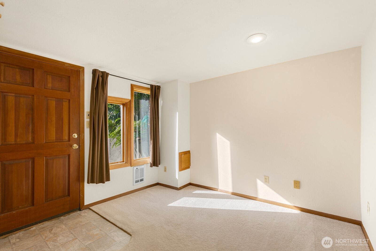 3418 Densmore Avenue N