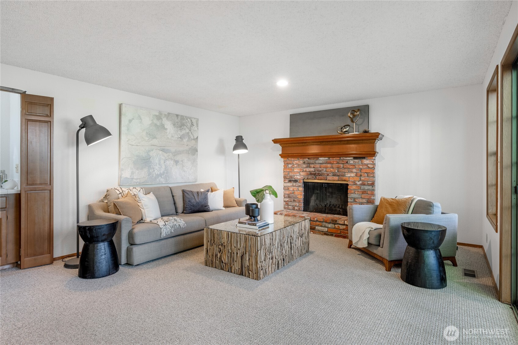 4631 Highland Drive