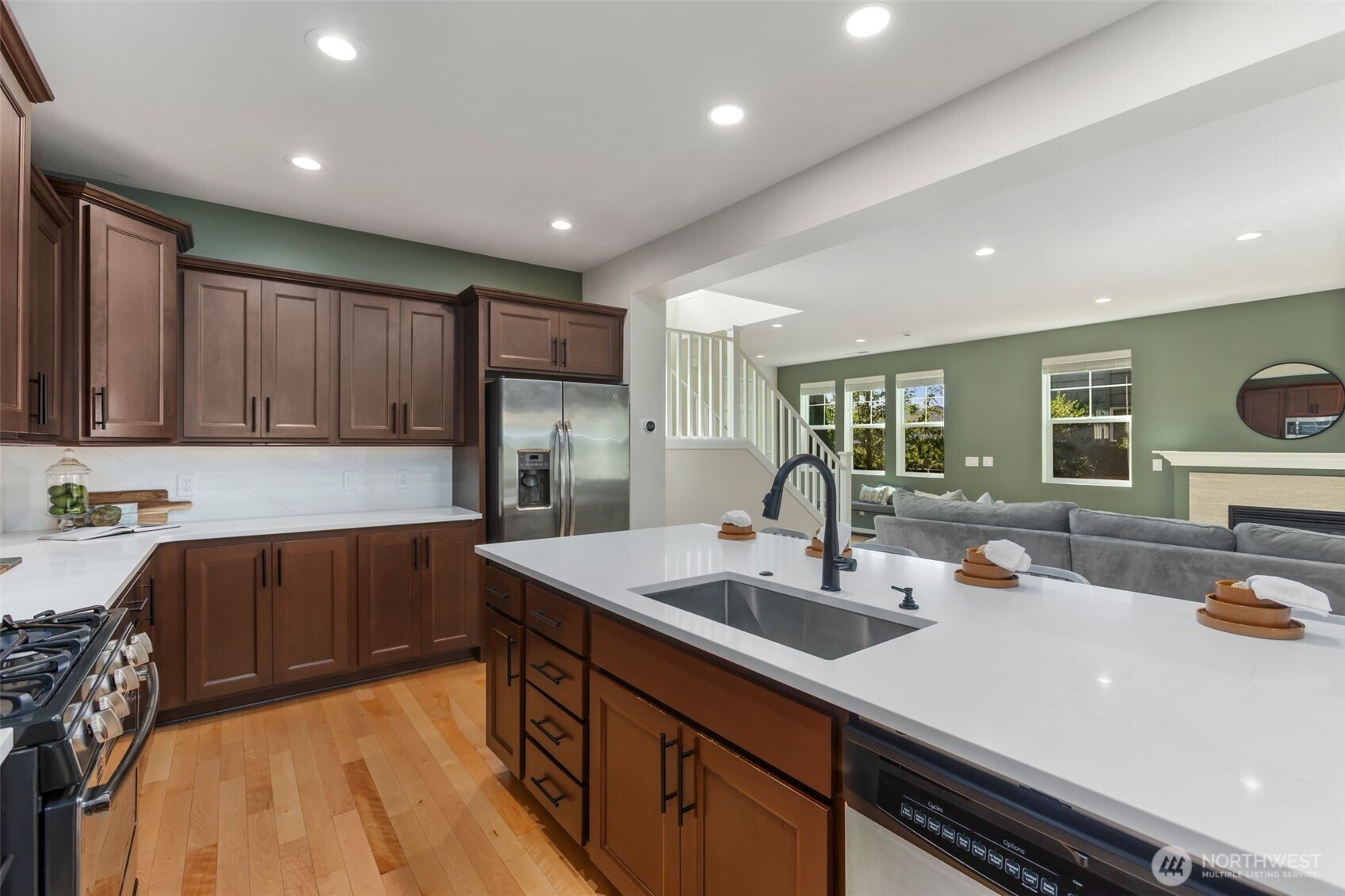 1094 SE 10th Street