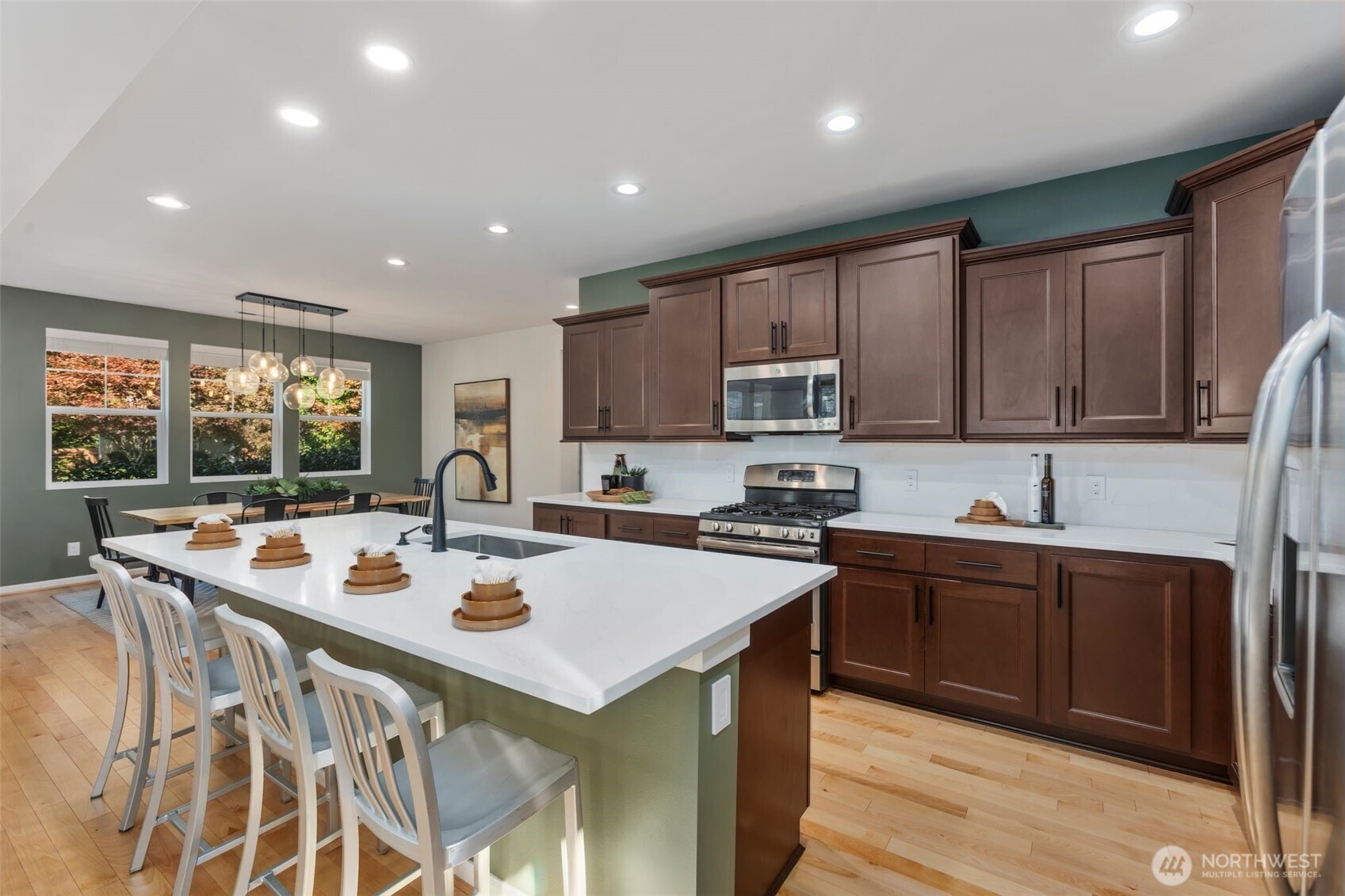 1094 SE 10th Street