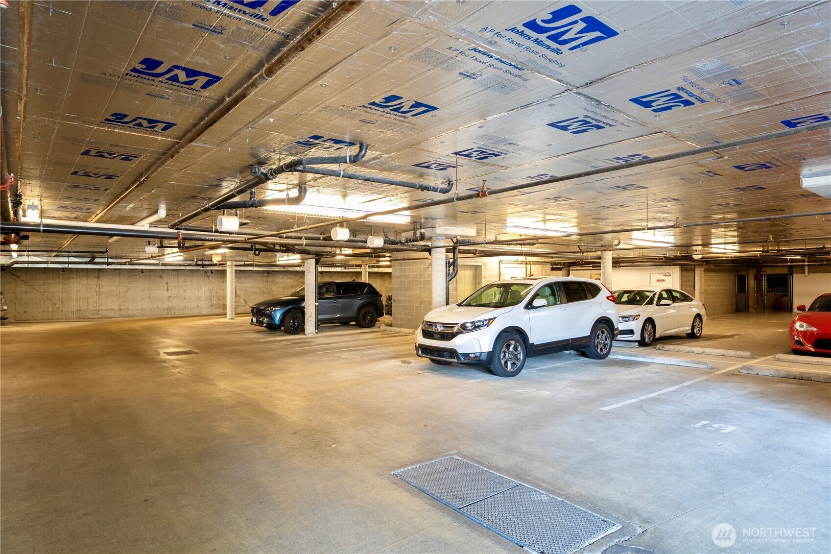 9222 Roosevelt Way NE Unit: 302