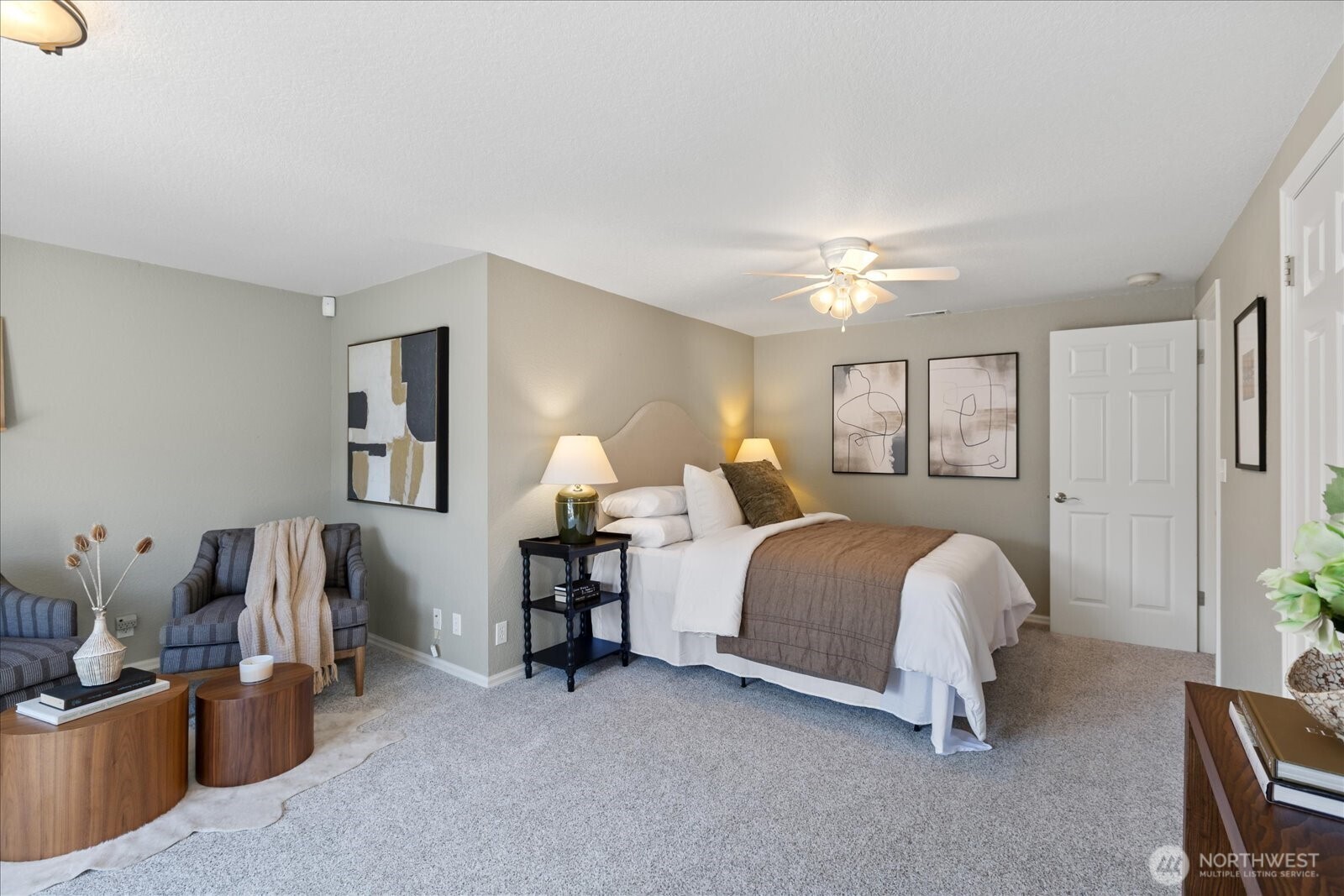 215 6th Avenue S