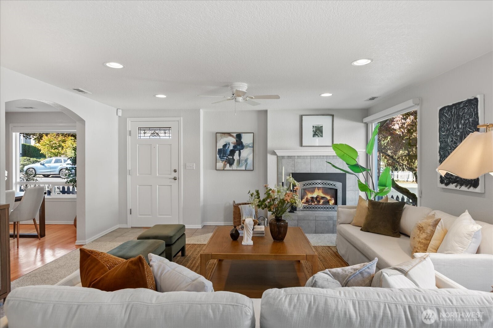 215 6th Avenue S