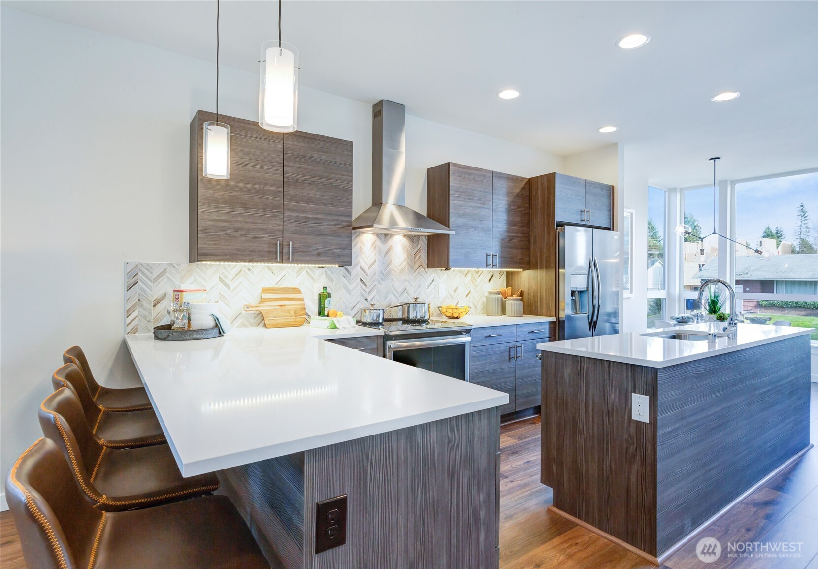 9237 B 16th Avenue SW