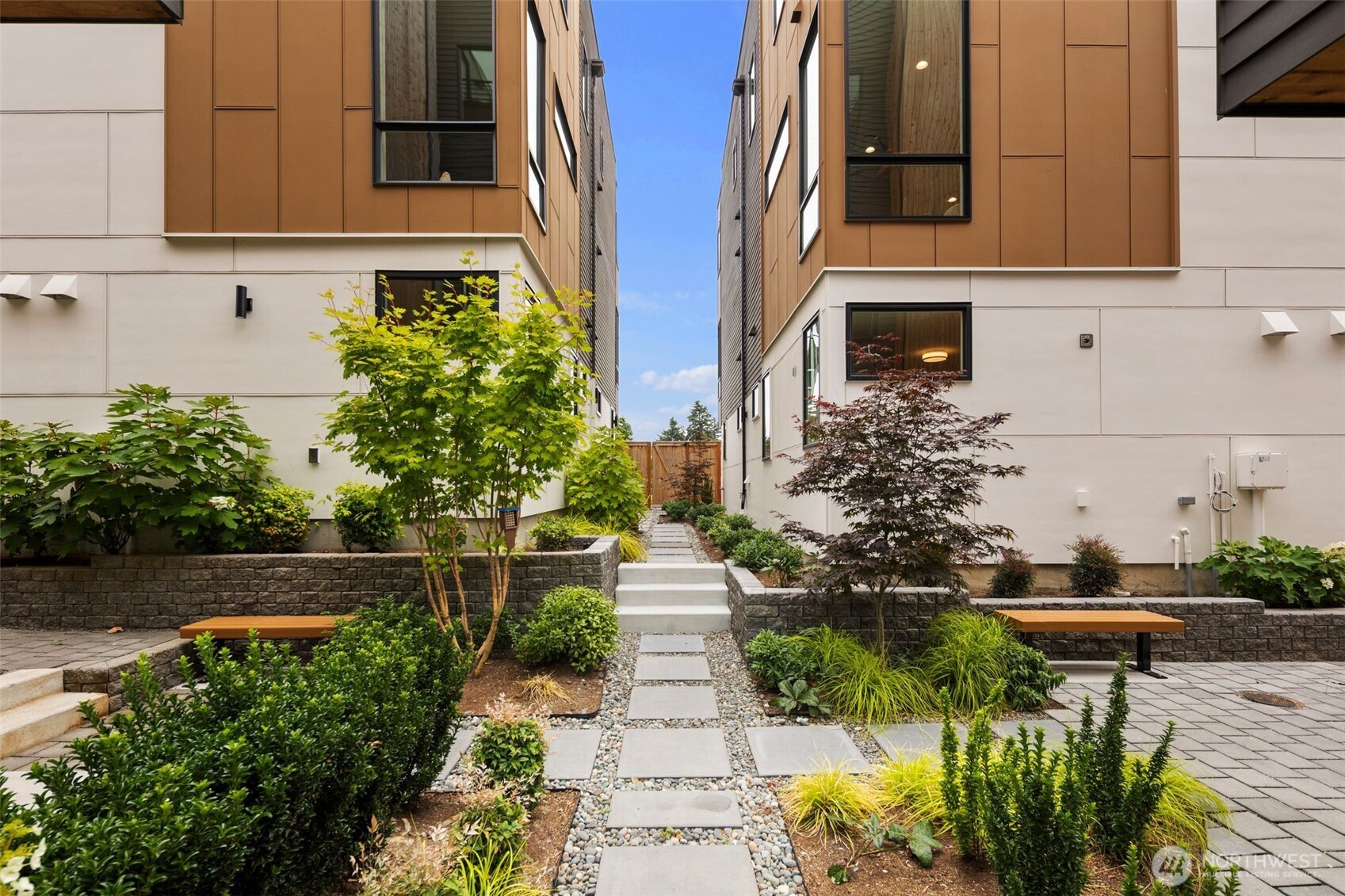 9237 B 16th Avenue SW