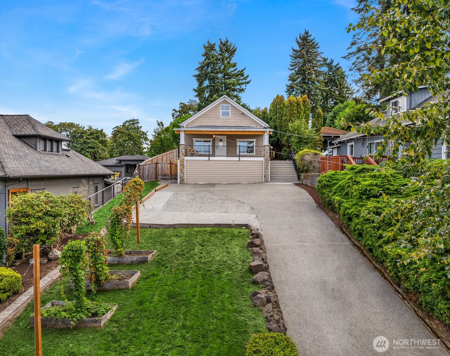 412 Renton Avenue S
