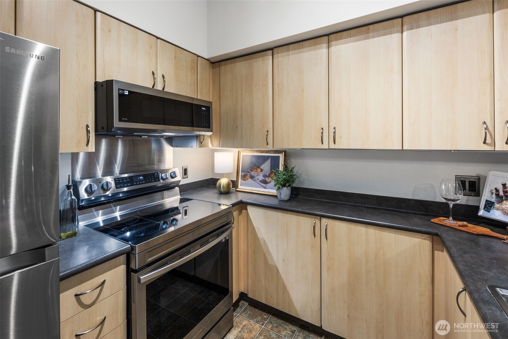 812 5th Avenue N Unit: 105