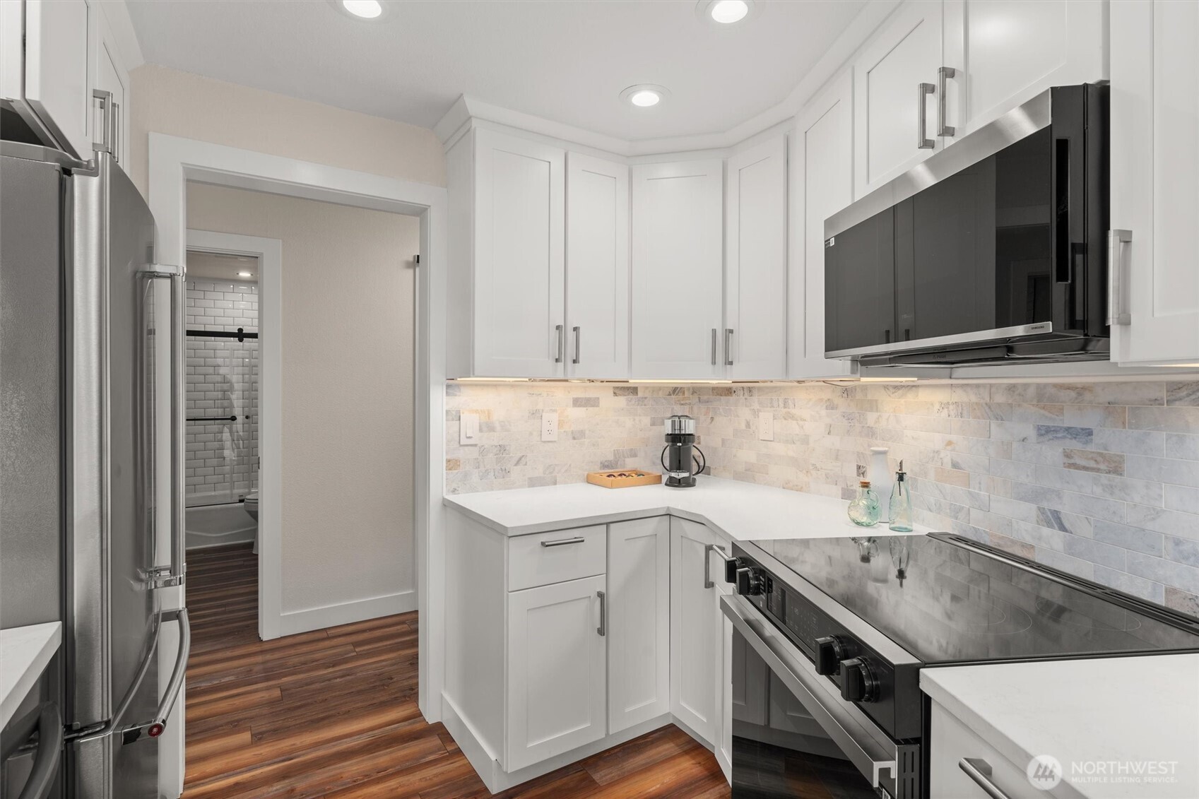 7850 E Green Lake Drive N Unit: 204