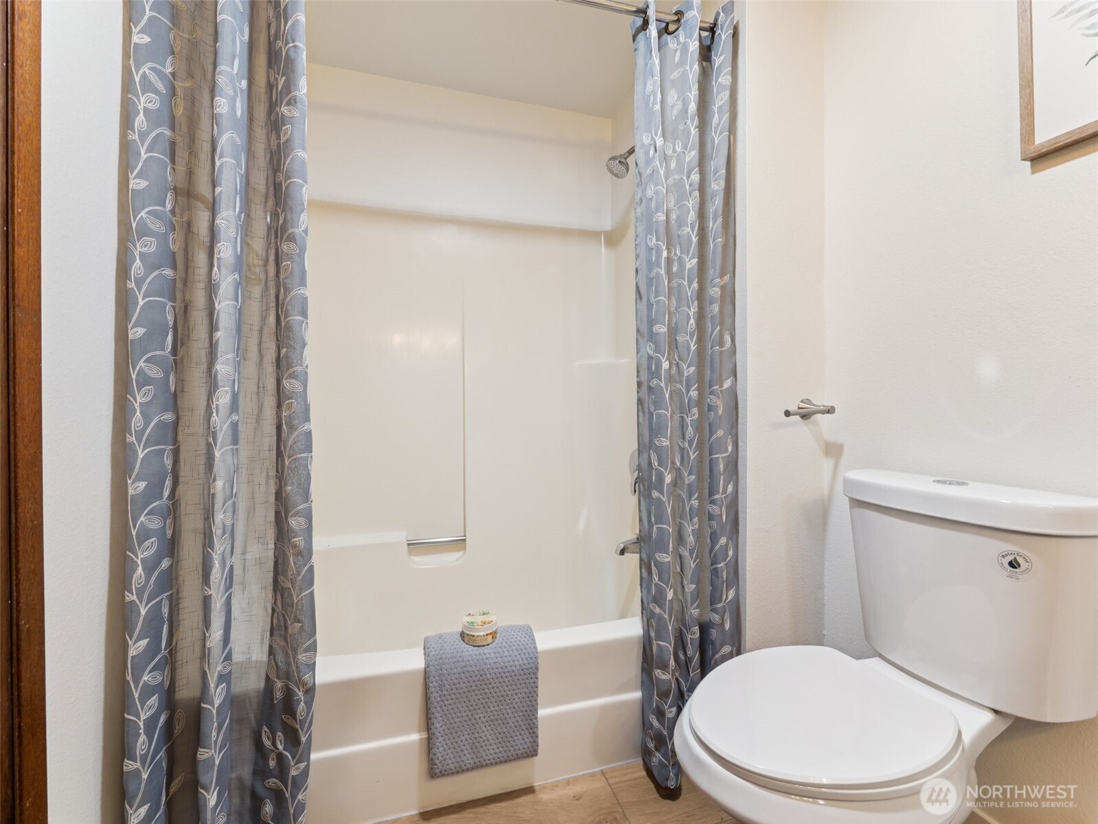 1913 M Street NE Unit: 1913