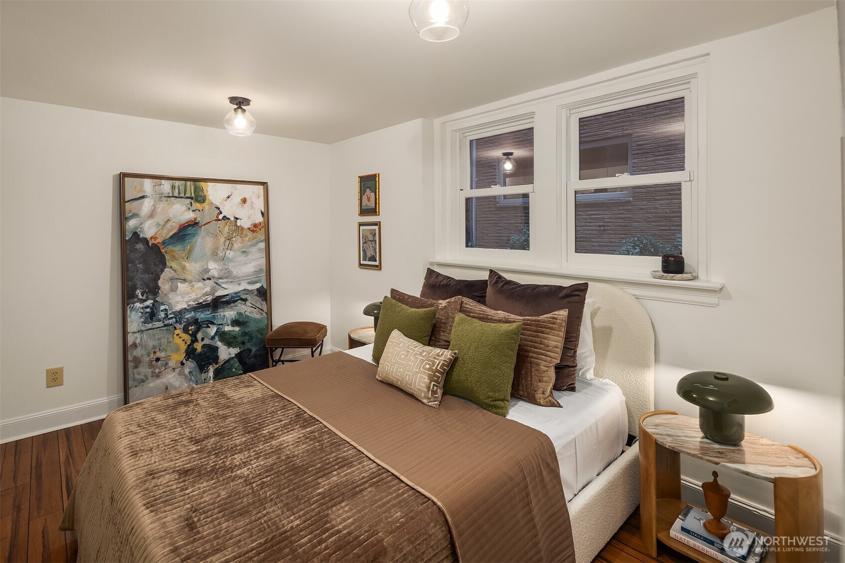 1112 Broadway E Unit: 102