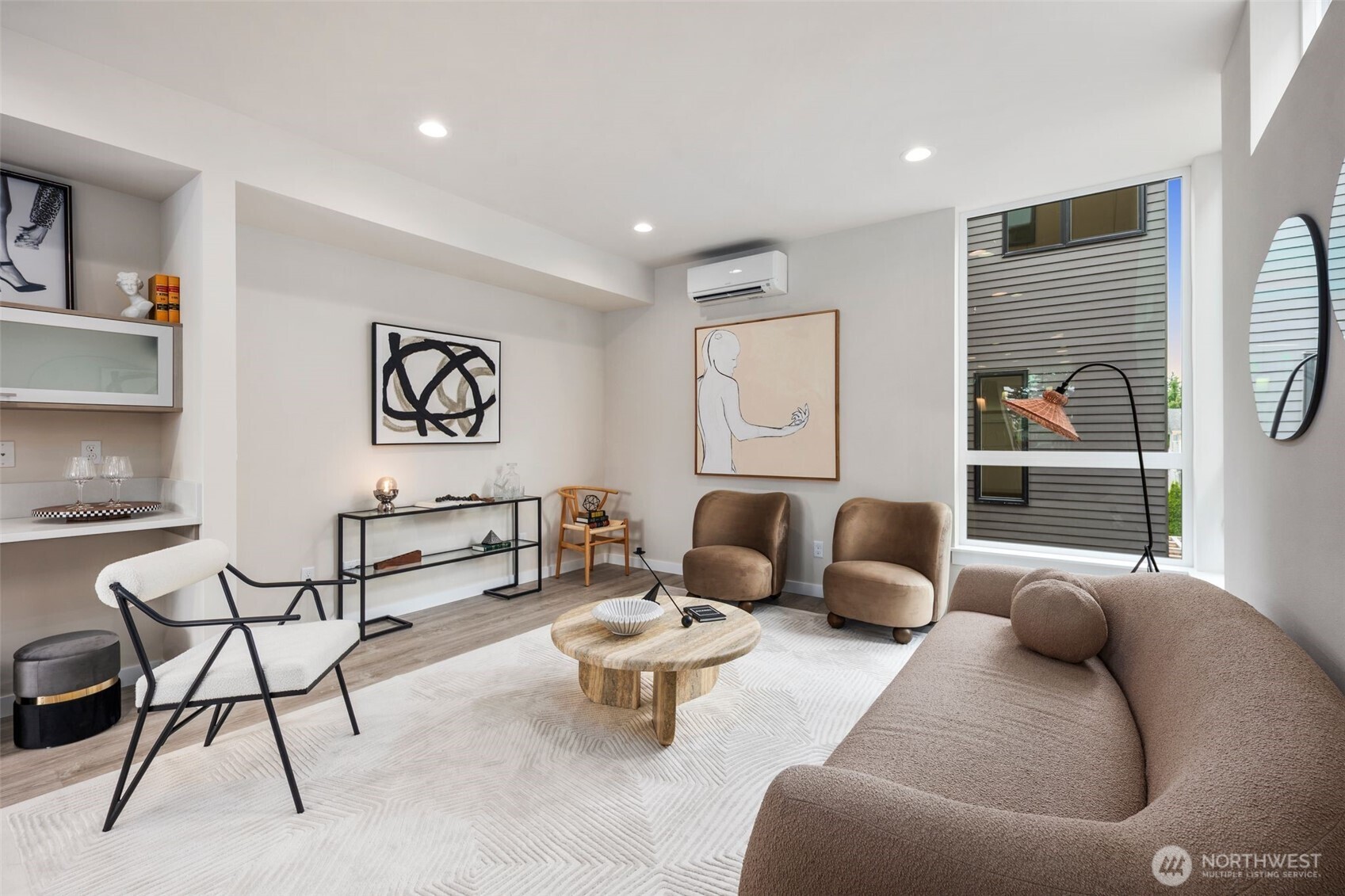 9235 A 16th Avenue SW