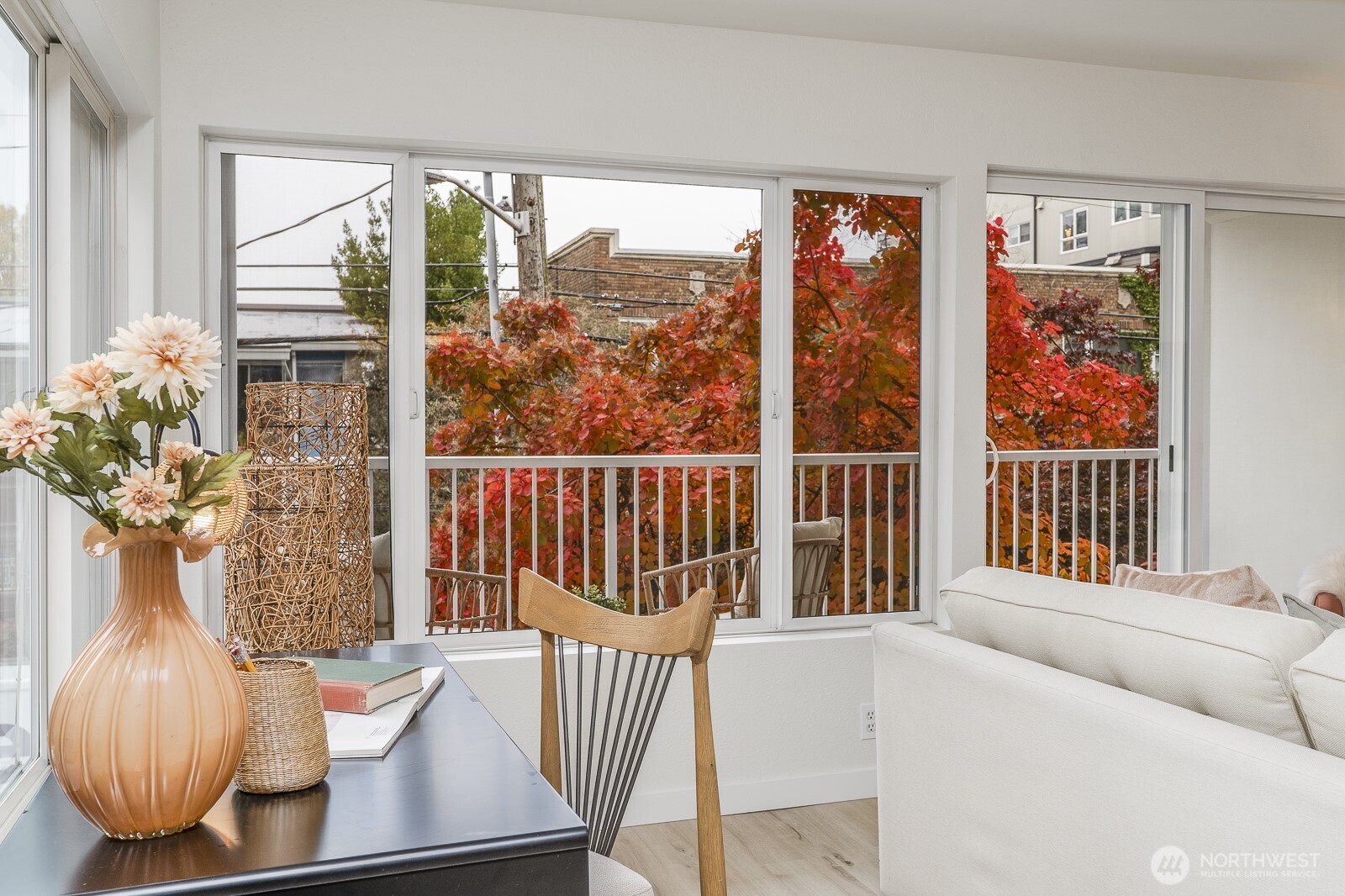 308 Summit Avenue E Unit: 303